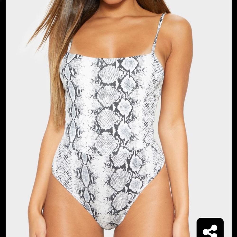 Brand new Pretty Little Thing Bodysuit